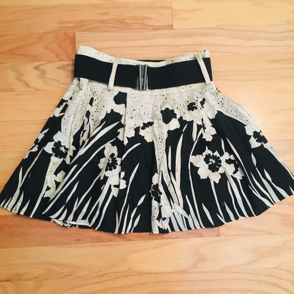 Mini Skirt-black and cream